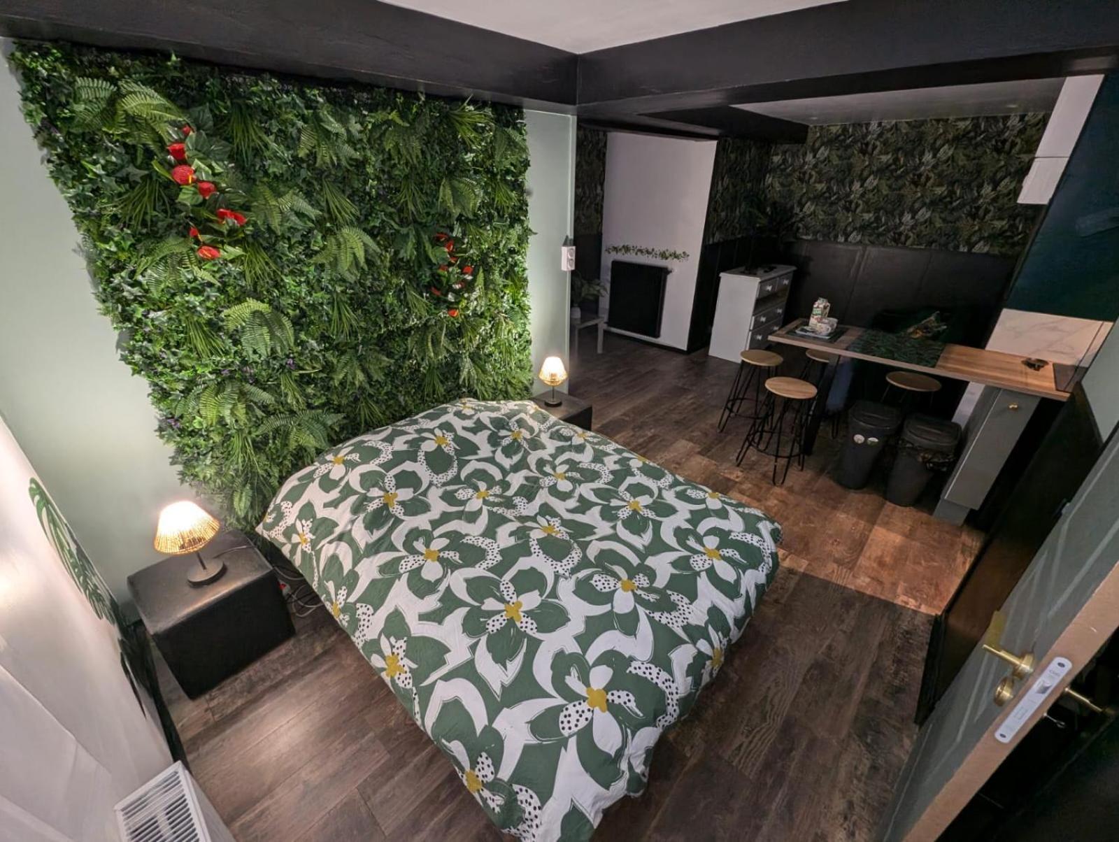 Appartement Verdoyant Au Bord Du Lac Leman Entre Evian Et Thonon Dans Une Villa Publier Exteriör bild